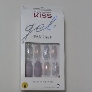 NEW ! KISS GEL FANTASY NAILS LIGHT PURPLE & SILVER GLITTER LONG LENGTH